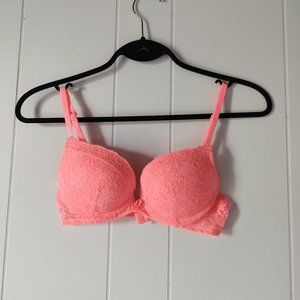 NWOT Sears Padded Lace Underwire Bra
